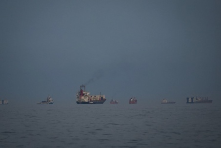 Điểm nóng xung đột ngày 10-4: Tình trạng bấp bênh tại eo biển Hormuz