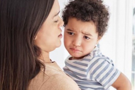 Đưa 4 người đi xét nghiệm ADN tìm cha cho con, cái kết ngoài dự đoán