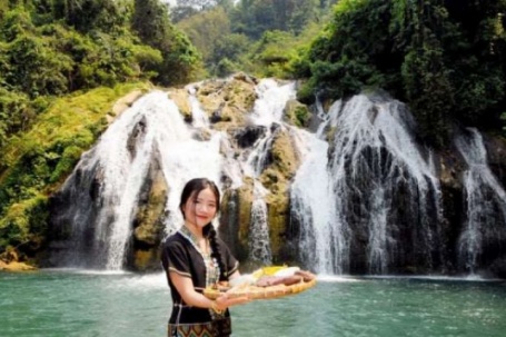 Thác Tà Puồng, điểm đến lý tưởng giải nhiệt nắng nóng miền Trung