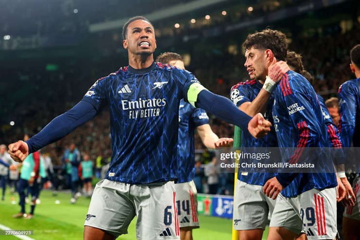 Arsenal đang mơ điều kỳ diệu trong năm đặc biệt với họ