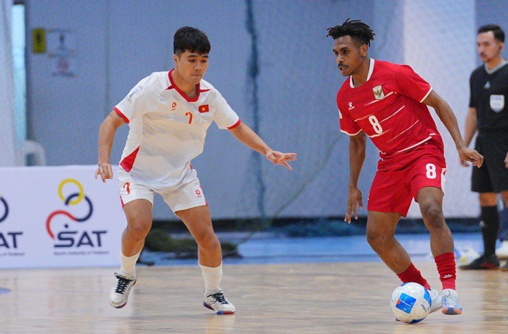 Việt Nam thua Indonesia đầy tiếc nuối