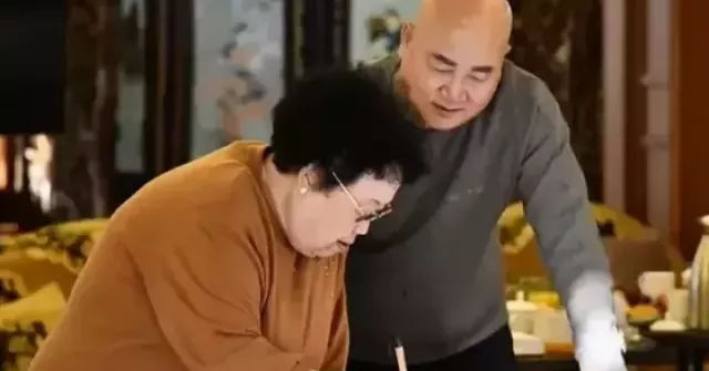 Hành trình xây dựng đế chế tỷ USD của "vợ Đường Tăng"