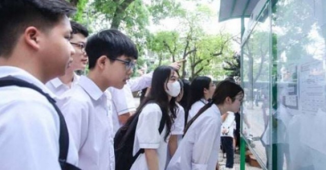 Tỉ lệ chọi lớp 10 Hà Nội 2026 tăng mạnh: Phụ huynh, học sinh “cân não” chọn nguyện vọng, Nhà trường tư vấn chiến lược