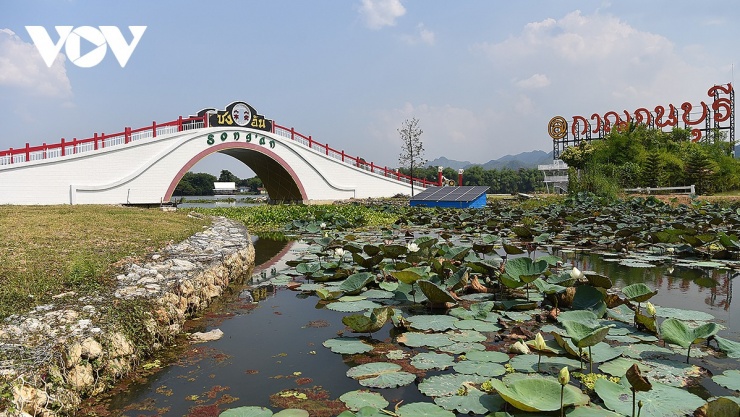 Cầu Song An, cây cầu biểu tượng cho sự hòa hợp hai cộng đồng Thái – Việt.