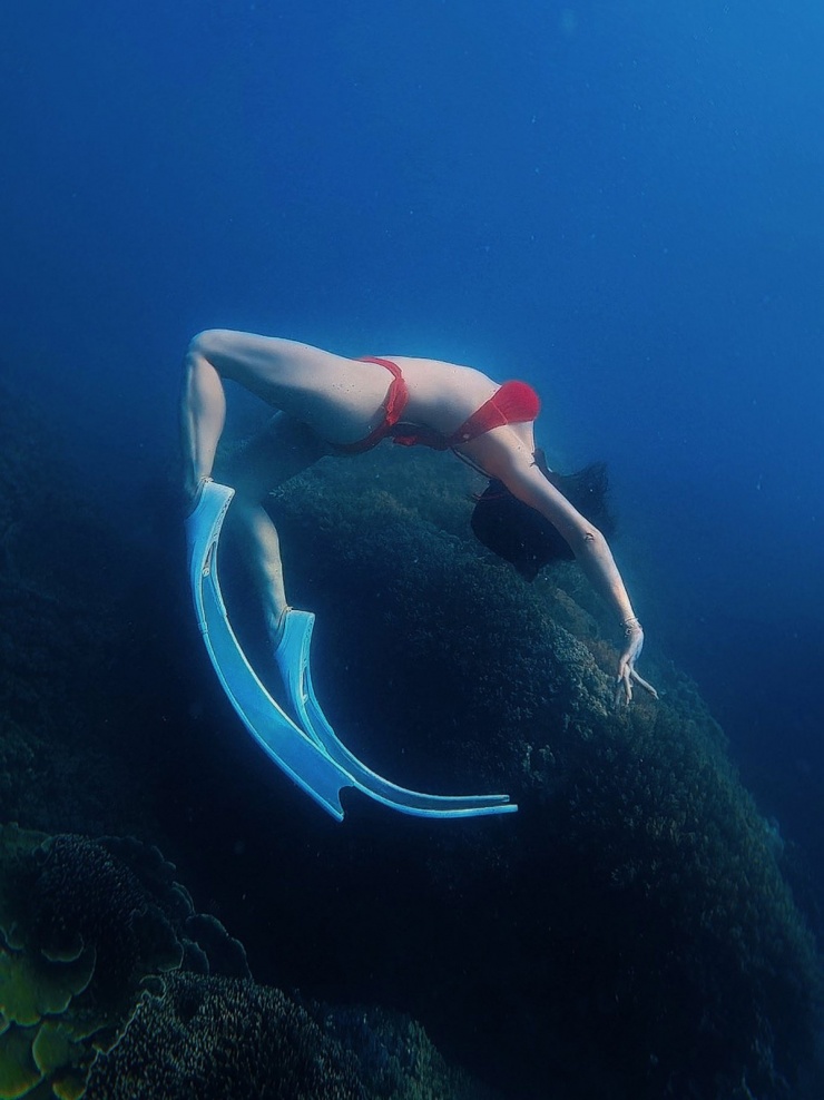 Ảnh sao 11/4: Cặp song sinh nhà Thu Trang cười rạng rỡ - 9