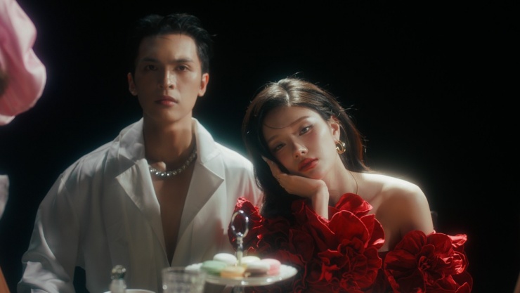 Ca sĩ Hàn Quốc Lee Rayeon hát tiếng Việt - 4