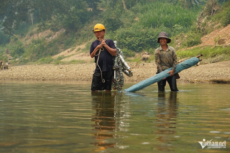 'Chảo lửa Đông Dương' đạt 42 độ C, người dân xoay xở thích ứng - 6
