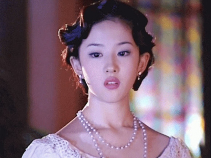 Lưu Diệc Phi trong phim “Câu chuyện về một gia đình quý tộc”