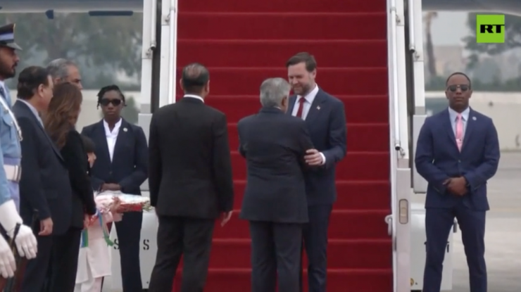 Chiến sự Iran tối 11/4: Đàm phán Mỹ- Iran căng thẳng; Iran tuyên bố thu phí tàu thuyền qua eo biển Hormuz - 1