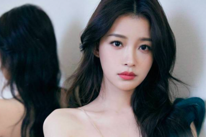 Bi kịch mỹ nhân lấy con trai bà trùm showbiz: 6 năm chưa một lần có đám cưới