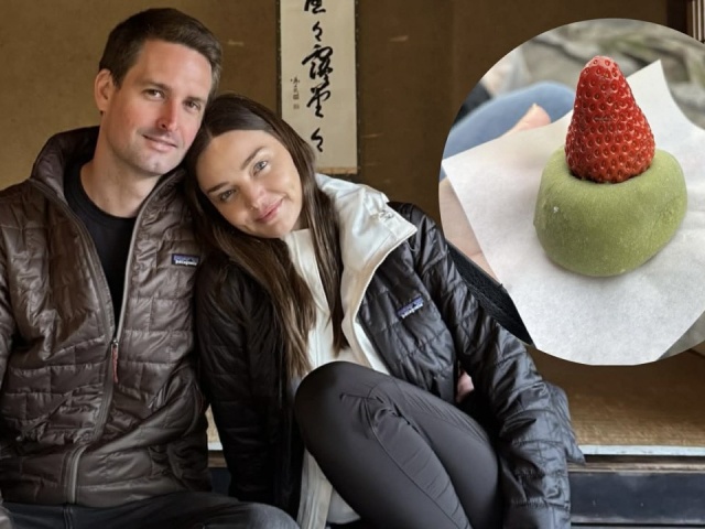 Miranda Kerr cùng chồng tỷ phú thưởng thức 'mochi cơ bắp' khi du lịch Kyoto