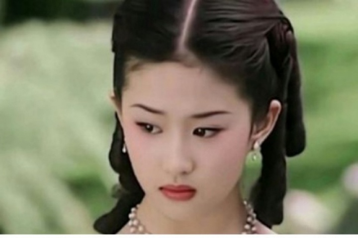 Lưu Diệc Phi gây sốt với vai diễn “tiểu thư nhà giàu” thanh lịch khi mới 14 tuổi