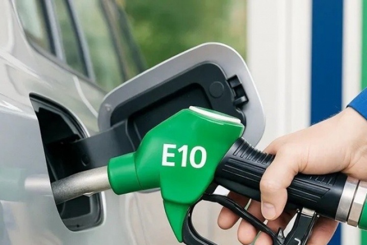 Xăng E10 thay xăng khoáng từ tháng 5, giá sẽ rẻ hơn RON95