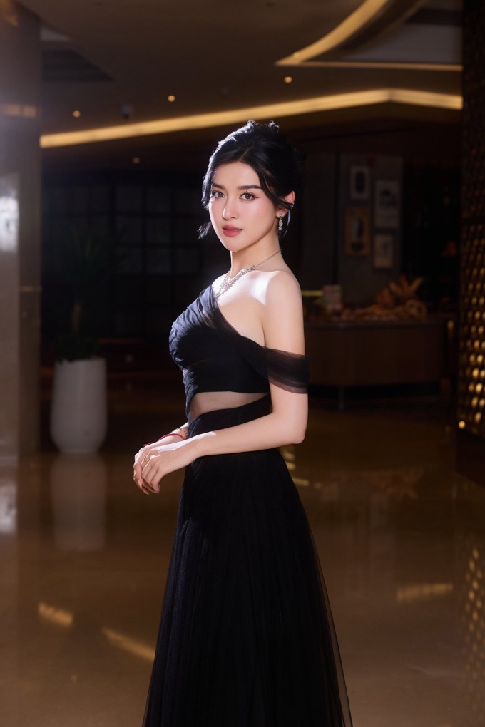 Cuộc sống của Huyền My sau 12 năm làm Á hậu Việt Nam - 1