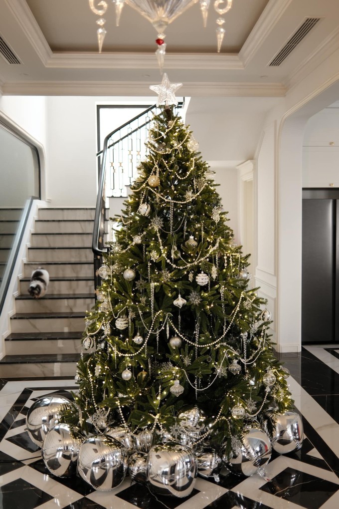 Cuộc sống của Huyền My sau 12 năm làm Á hậu Việt Nam - 5