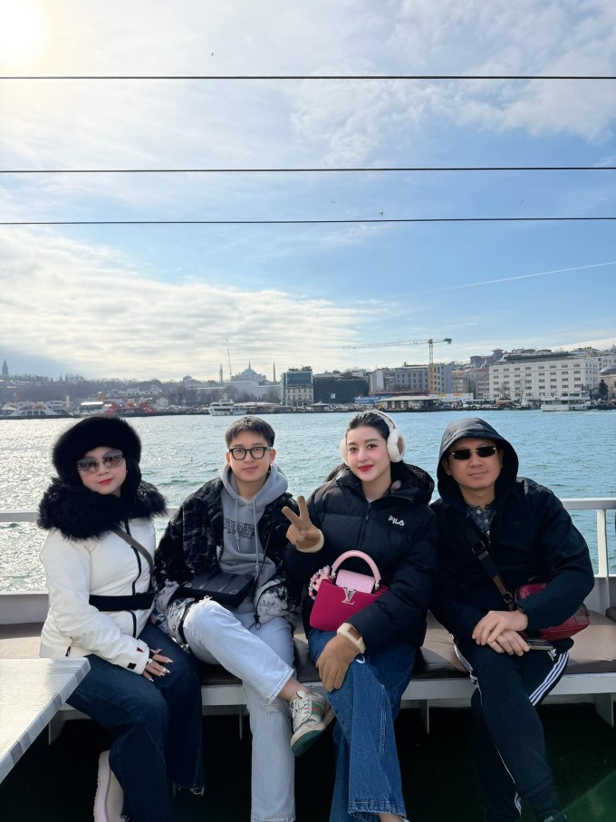 Cuộc sống của Huyền My sau 12 năm làm Á hậu Việt Nam - 7