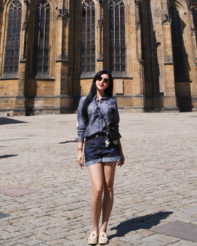 Cuộc sống của Huyền My sau 12 năm làm Á hậu Việt Nam - 13