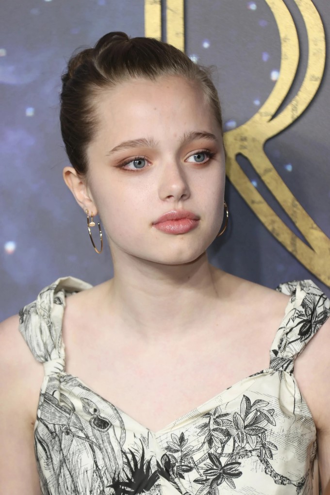 Hành trình 'lột xác' từ tomboy thành mỹ nhân của con gái Angelina Jolie - 7