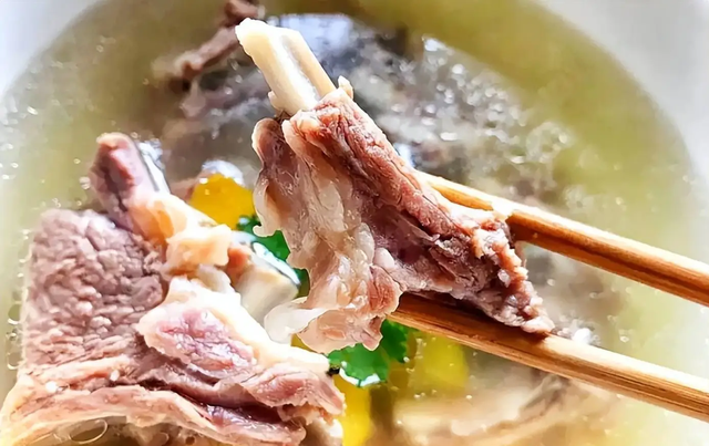 Sau 40 tuổi nên chăm dùng 3 loại thịt này mỗi tuần - 2