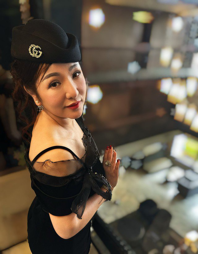 Nữ danh hài Việt kiều tuổi U50 làm mẹ đơn thân, nói một câu gây tò mò về cuộc sống hiện tại - 3