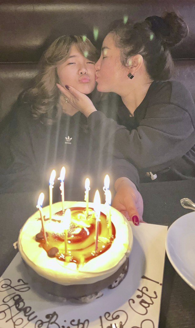 Nữ danh hài Việt kiều tuổi U50 làm mẹ đơn thân, nói một câu gây tò mò về cuộc sống hiện tại - 8