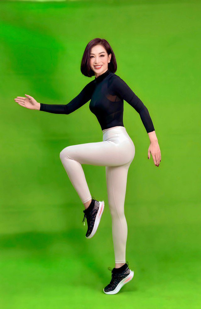 Vẻ ngoài tuổi trung niên của 'phú bà' Vbiz - Hoa khôi Thể thao vừa mời bạn bè đến thăm biệt thự 200 tỷ - 6