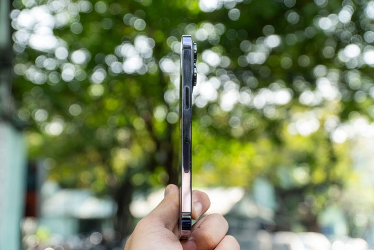 Giá mới của iPhone 14 Pro Max khiến smartphone tầm trung “khó sống” - 3