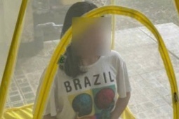 “Chữa lành” bằng những trò quái dị