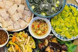 Mâm cơm cầu kỳ 6 người ăn của bà mẹ Nghệ An