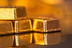 State Street dự báo giá vàng sớm vượt 5.000 USD bất chấp khó khăn ngắn hạn