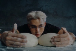 MXH xôn xao lịch nghỉ lễ, "trend" bánh trứng kiến và MV của Jun Phạm