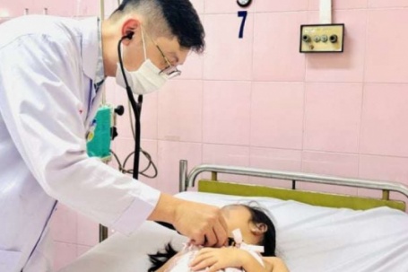 148 học sinh TP.HCM nghi ngộ độc thực phẩm: Bộ Y tế chỉ đạo khẩn