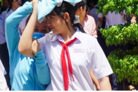 Nắng nóng cực đoan mùa thi: Làm sao bảo vệ “bộ não sĩ tử” trước khi quá muộn?