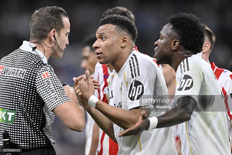 Real Madrid vừa bị Girona cầm hòa