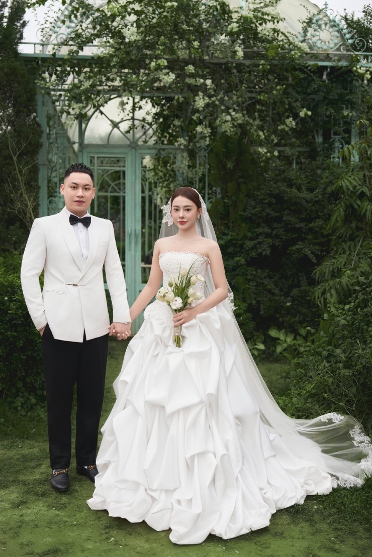 Lê Tiến Đạt cưới vợ vào ngày 10/4