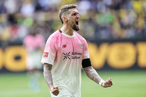 Andrich mở tỷ số cho Leverkusen với pha cắt bóng và sút xa bất ngờ