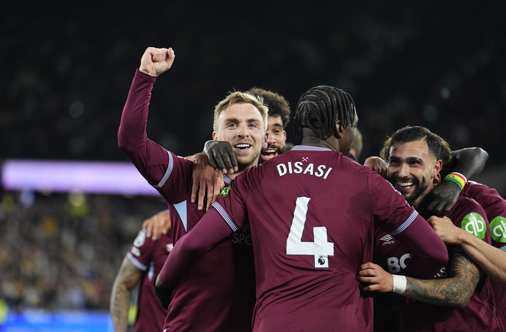 West Ham tận dụng cơ hội triệt để trong hiệp 2