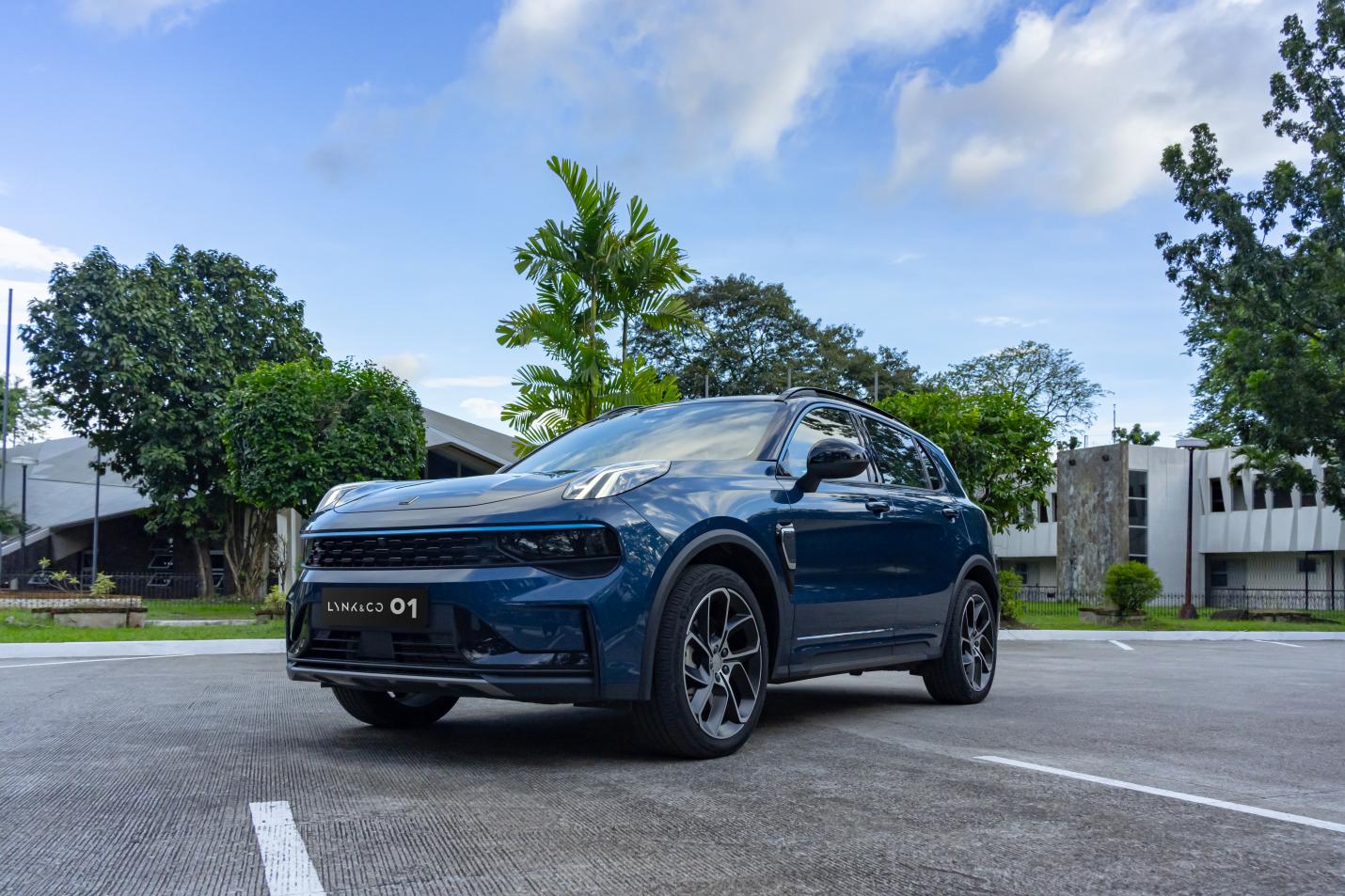 Các mẫu xe như Lynk &amp; Co 01, 06, 09 hay 03+ vẫn được áp dụng chính sách hỗ trợ lệ phí trước bạ, giúp giảm chi phí lăn bánh