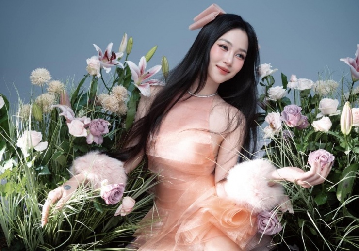 Ca sĩ Hương Tràm trở lại sau 5 năm vắng bóng.&nbsp;