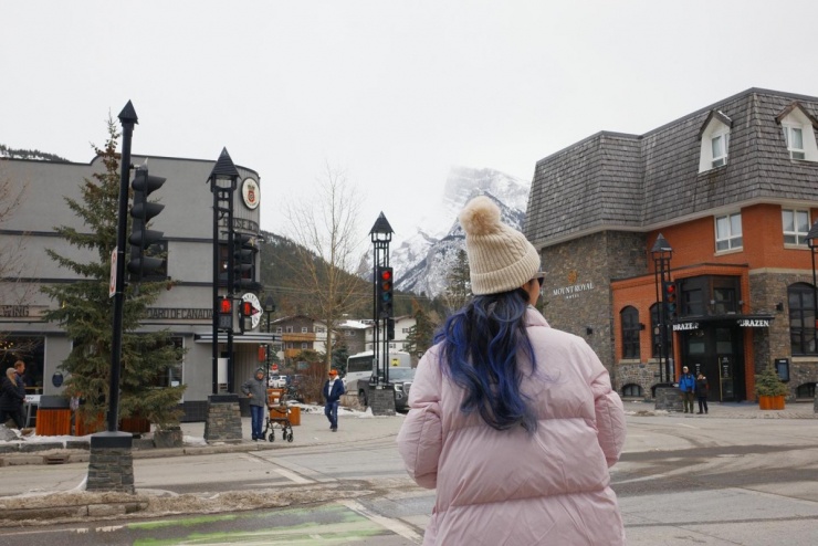 Vợ Phan Thành mê mẩn thị trấn cổ tích ở Canada - 2