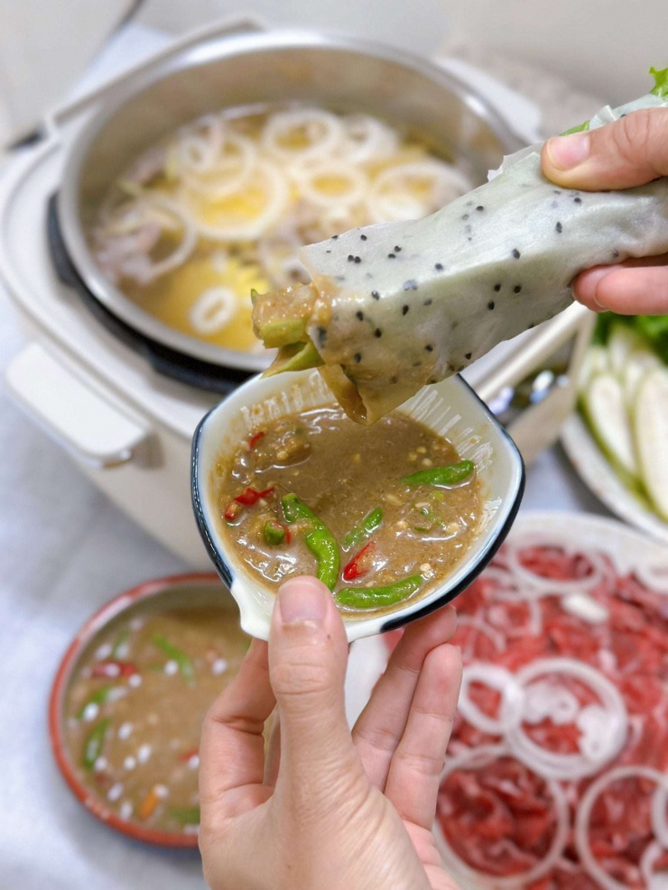 Cách làm thịt bò nhúng giấm: Nước chấm đậm đà