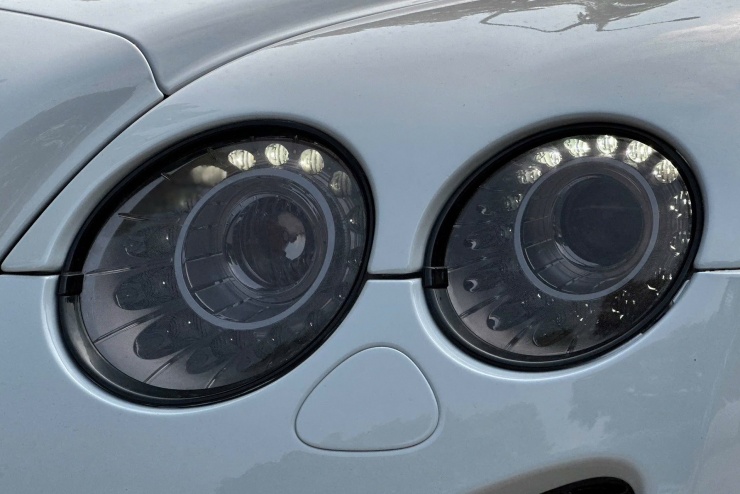 Độc lạ xe siêu sang Bentley Continental 2006 bán giá rẻ hơn Toyota Camry 2026 - 6