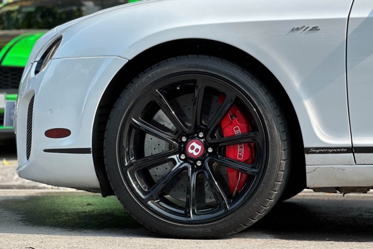 Độc lạ xe siêu sang Bentley Continental 2006 bán giá rẻ hơn Toyota Camry 2026 - 7