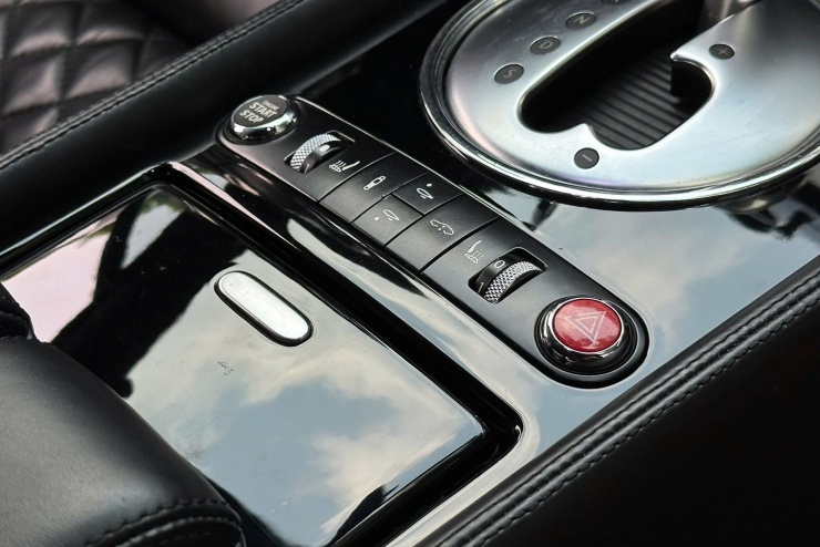 Độc lạ xe siêu sang Bentley Continental 2006 bán giá rẻ hơn Toyota Camry 2026 - 10