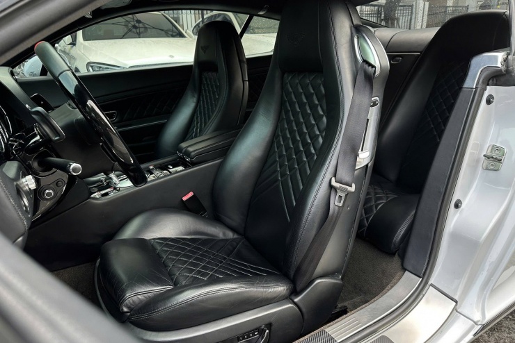 Độc lạ xe siêu sang Bentley Continental 2006 bán giá rẻ hơn Toyota Camry 2026 - 12