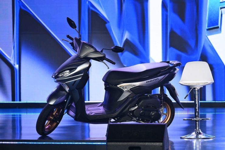 Dù cạnh tranh nhưng Honda Vision và Yamaha Gear 125 Hybrid vẫn có một tập khách hàng riêng biệt.