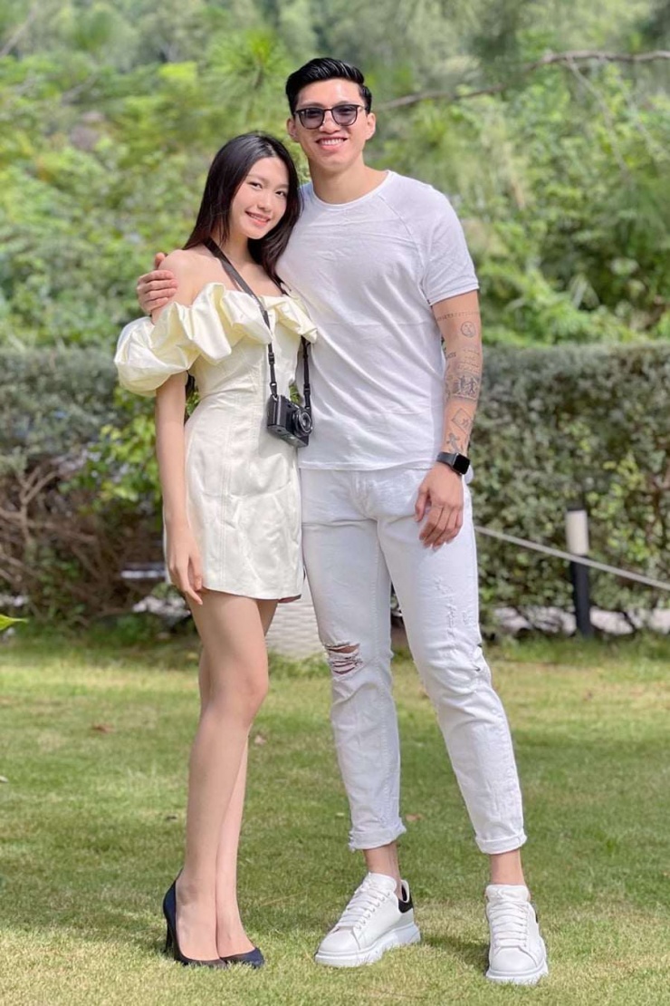 Đoàn Văn Hậu và Doãn Hải My rất hay chia sẻ những khoảnh khắc đời thường. Ảnh: FBNV