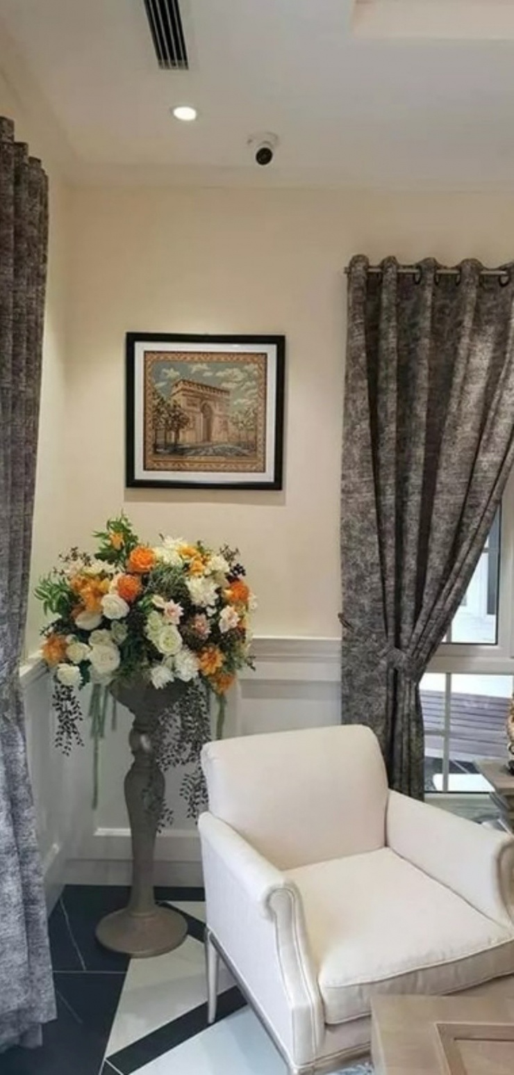 Hoa khôi Thu Hương đón dàn nghệ sĩ về thăm biệt thự hơn 200 tỷ đồng - 11