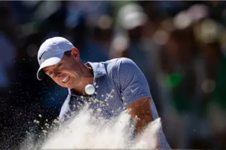 Rory McIlroy chao đảo, đi 'tàu lượn cảm xúc' tại The Masters