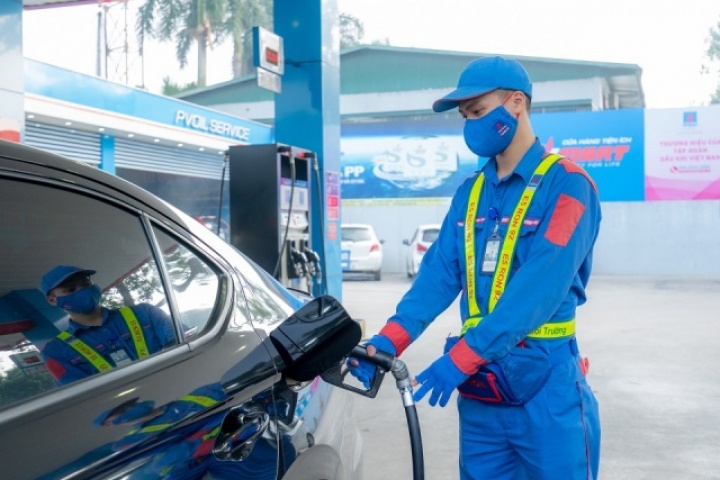 Việt Nam chi gần 3 tỷ USD nhập khẩu xăng dầu